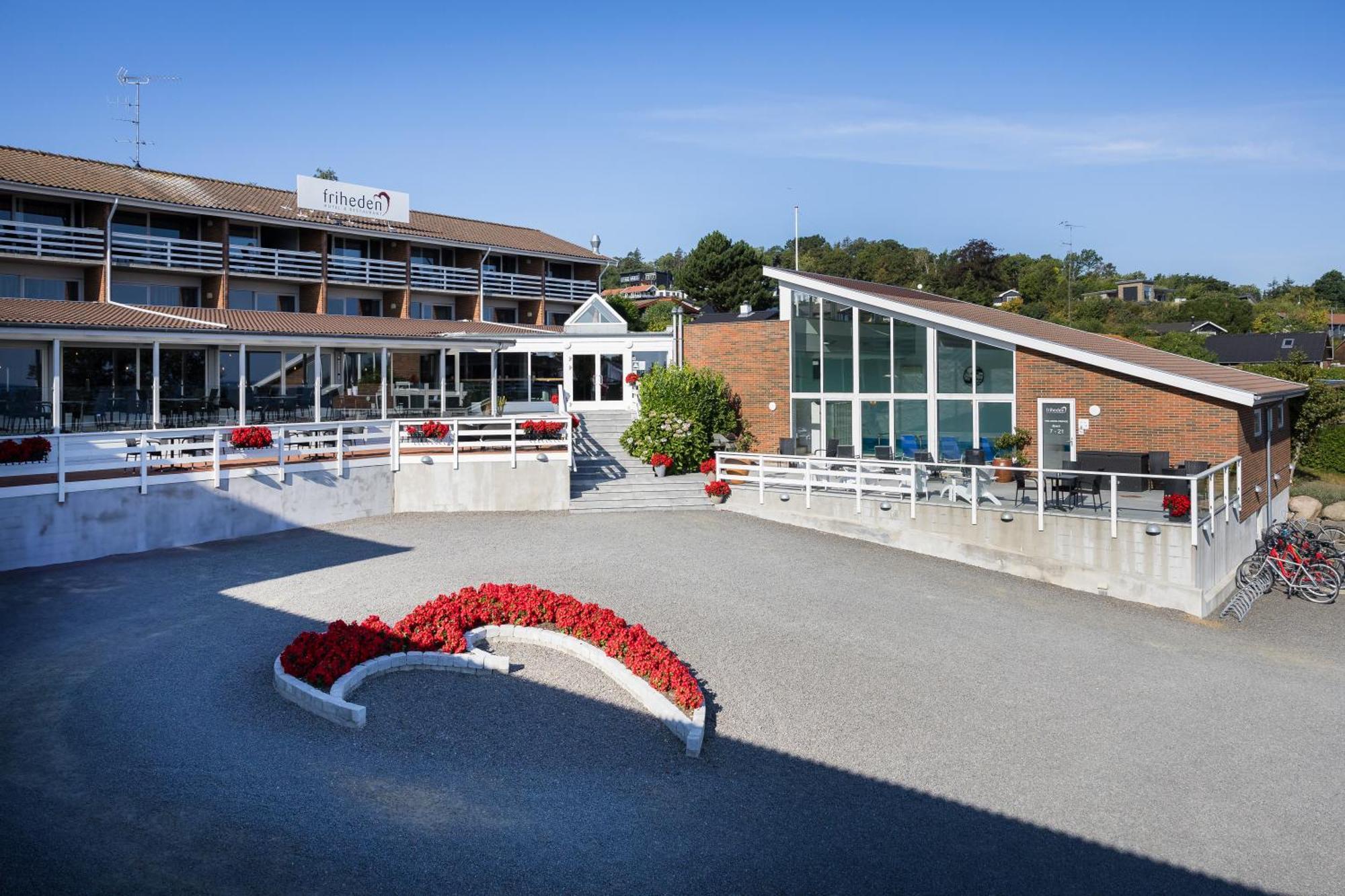 Hotel Friheden Allinge-Sandvig Bagian luar foto